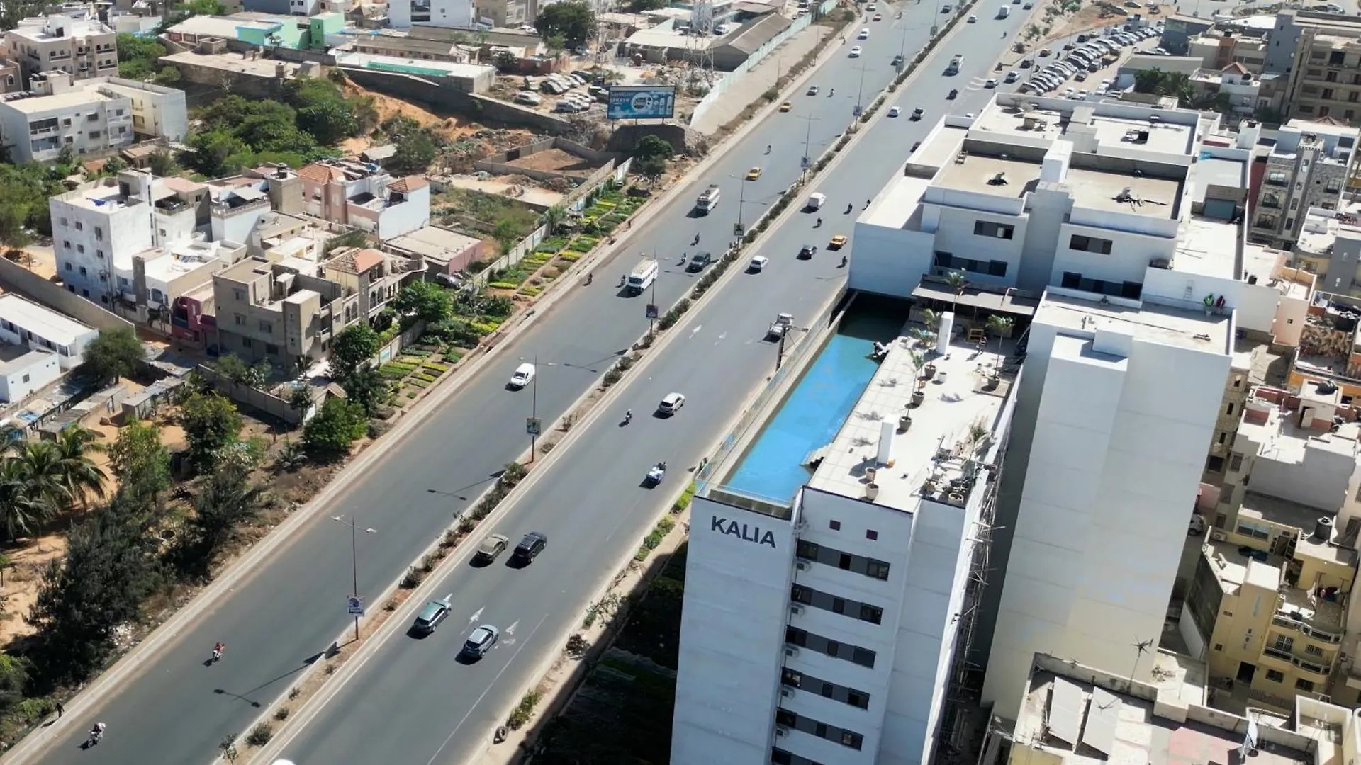 2 Bedroom Apartment, Nice Aerial View, Pool, Fitness Dakar